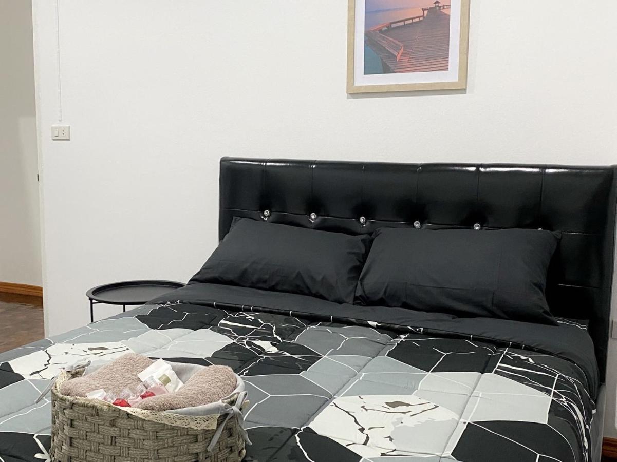 Boxsoon Nimman 2 # 4Beds 3Baths Villa Chiang Mai Bagian luar foto